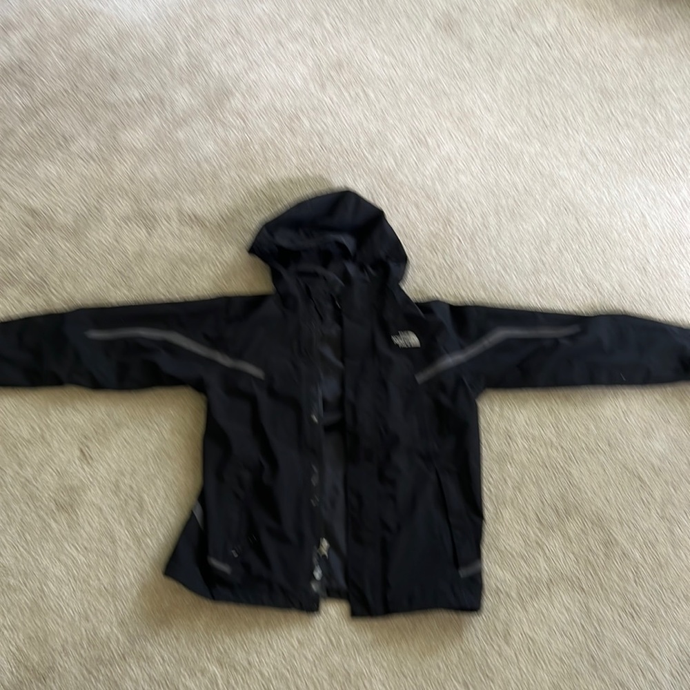 North face women’s medium lightweight jacket / shell